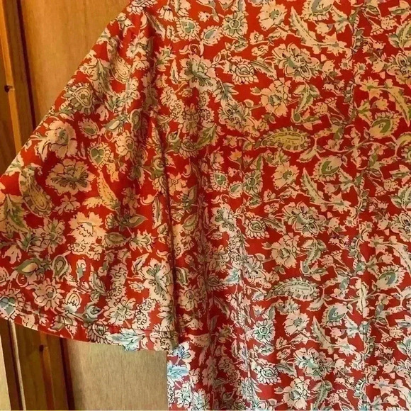 HOCOSIT Women's Floral Print Short Ruffle Sleeve Pleated Front V Neck - Picture 11 of 15